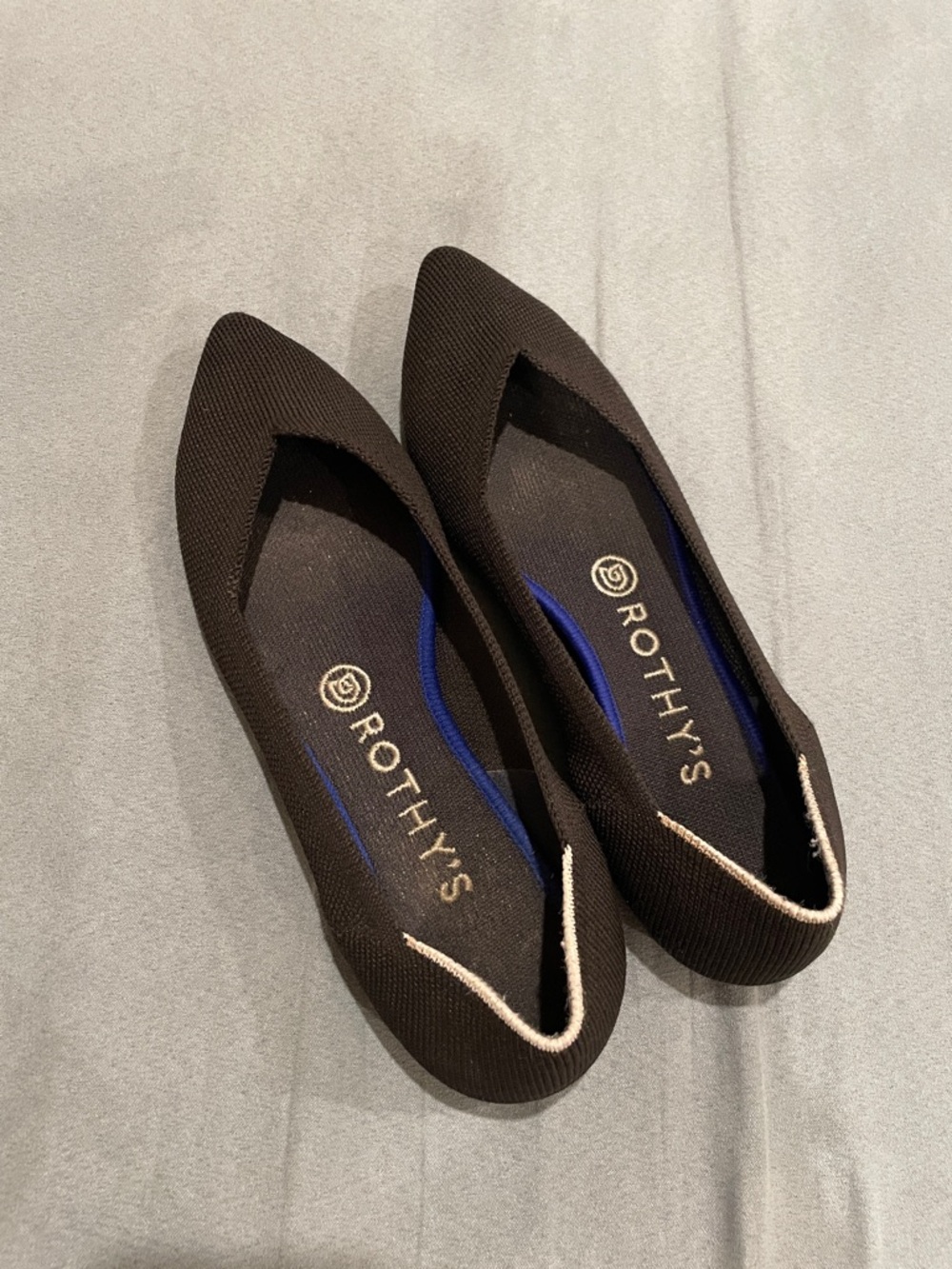 Rothy's Black Pointed-Toe Knit Flats with Cream Trim size 7.5